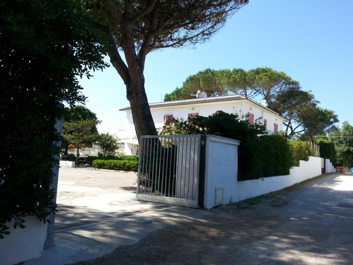 Appartamento In Villa Valentini, Fronte Mare, Giardino E Parcheggio Privato, Wifi, Dotato Di Tutti I Confort, Nel Golfo Di Gaeta Minturno Exterior foto