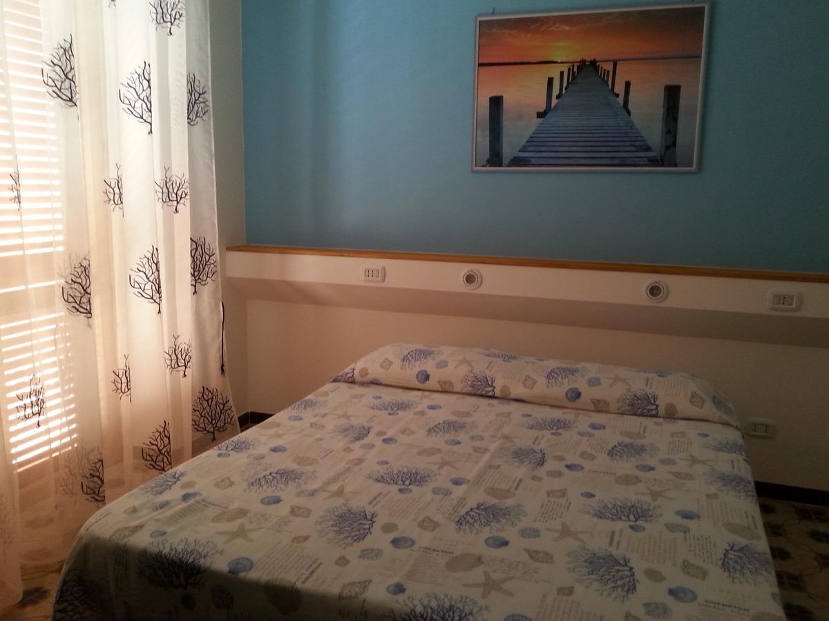 Appartamento In Villa Valentini, Fronte Mare, Giardino E Parcheggio Privato, Wifi, Dotato Di Tutti I Confort, Nel Golfo Di Gaeta Minturno Exterior foto